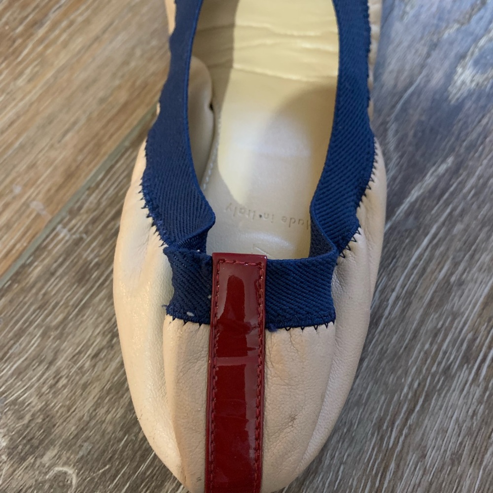 J. Crew cream flats with red and blue accents & elastic size 5.5 - Picture 6 of 9